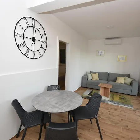Apartman Bela Tisno Buitenkant foto