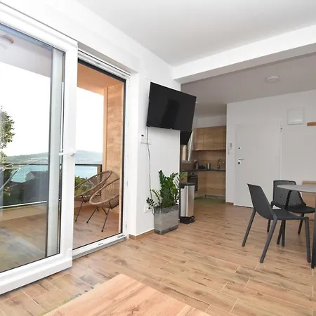 Apartman Bela Tisno Buitenkant foto