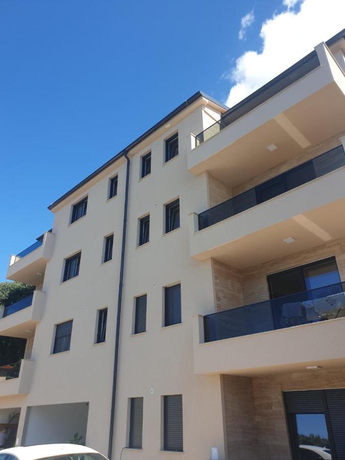 Bela Apartment